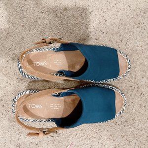 Toms wedge shoes